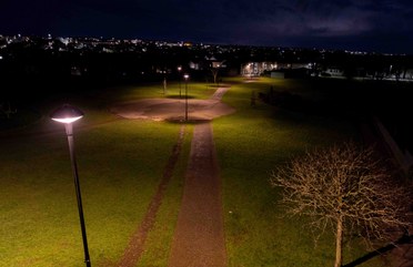 Dès à présent disponible : le nouveau guide d'éclairage spécial vie urbaine  de THORN — France (Français)